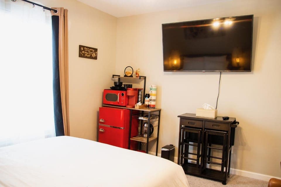 TV and multimedia, Kitchen or kitchenette