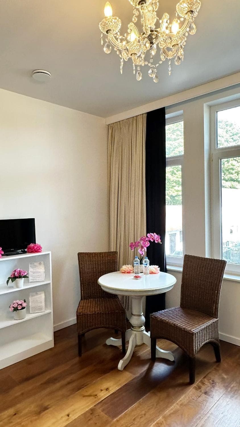 TV and multimedia, Seating area