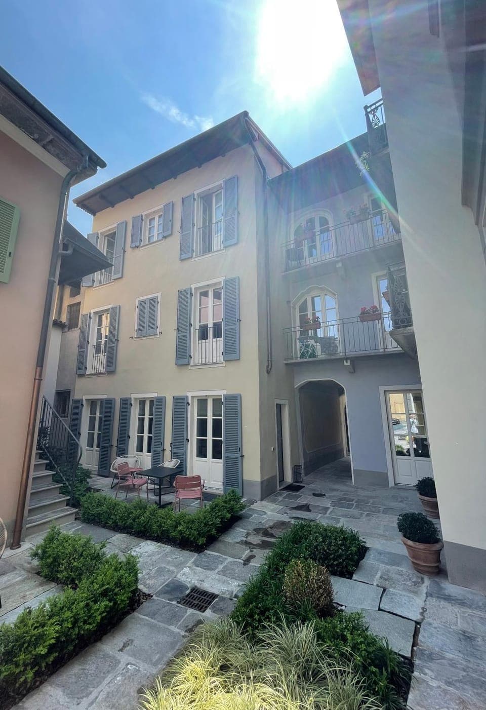 Property building, Day, Garden, Garden view