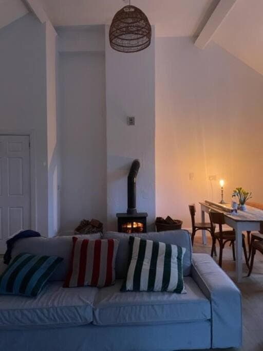 Newly renovated Cottage with private trout fishing set in beautiful wildlife estate House in Northern Ireland