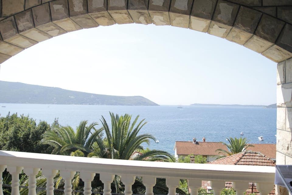 View (from property/room), Balcony/Terrace, Sea view