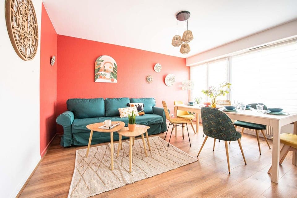 Living room, Seating area