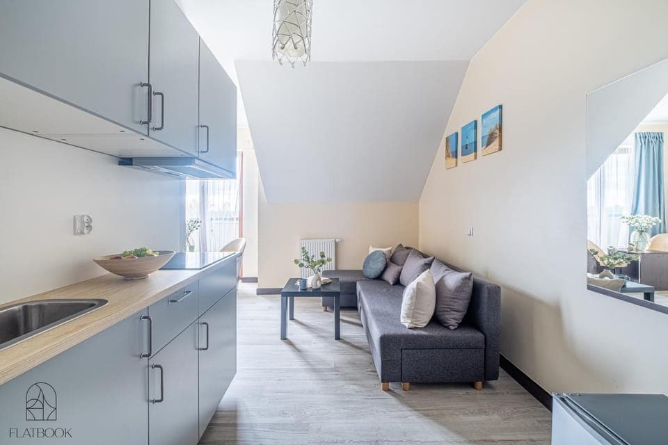 Kitchen or kitchenette, Living room, Seating area