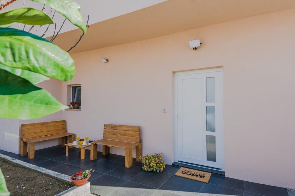 Patio, Balcony/Terrace, Seating area