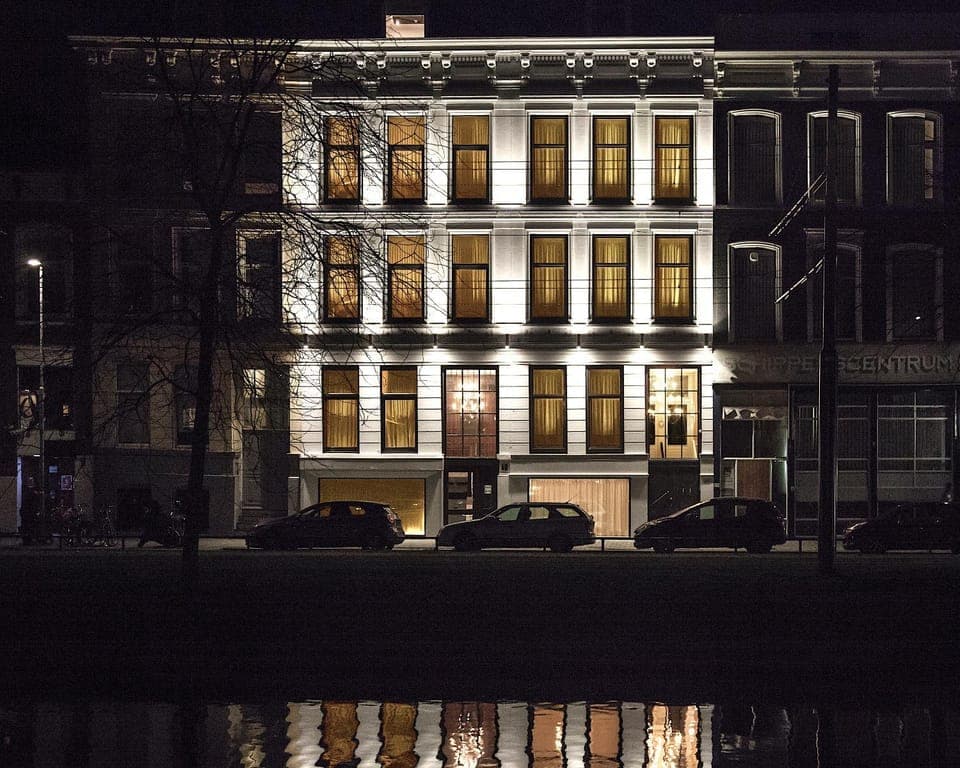Property building, Facade/entrance, Night, Location