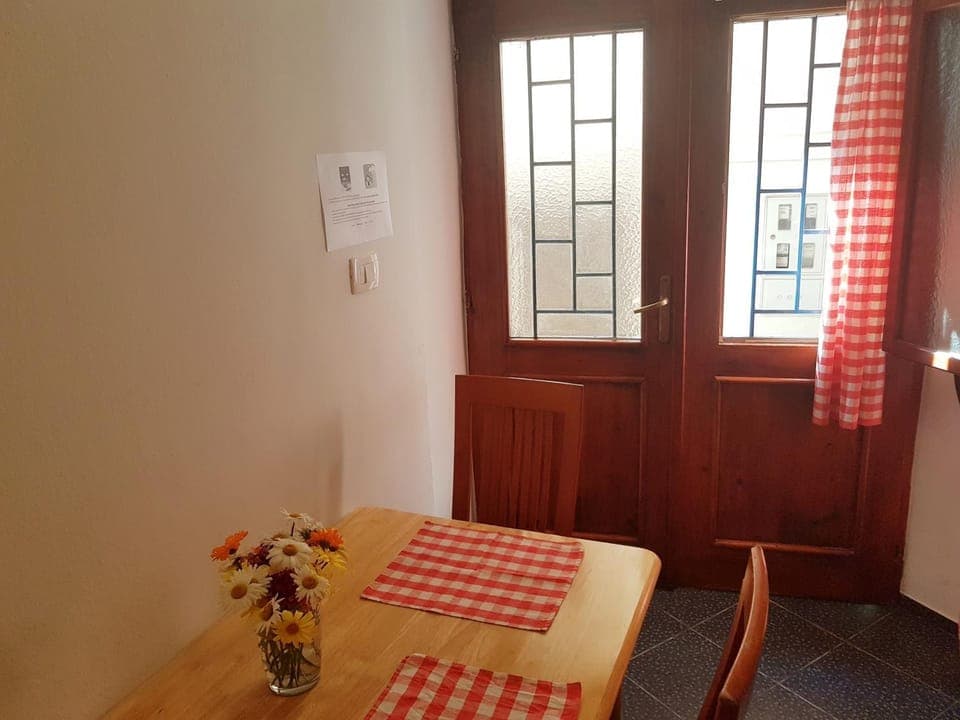 Facade/entrance, Dining area