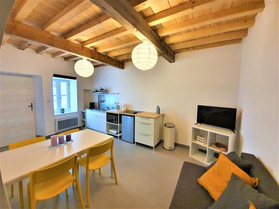 Kitchen or kitchenette, Living room, Dining area