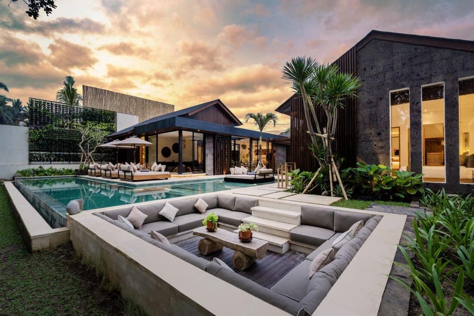 Property building, Natural landscape, Garden, Garden view, Pool view, Swimming pool, sunbed