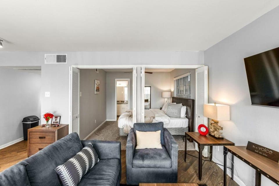 Living room, Bedroom