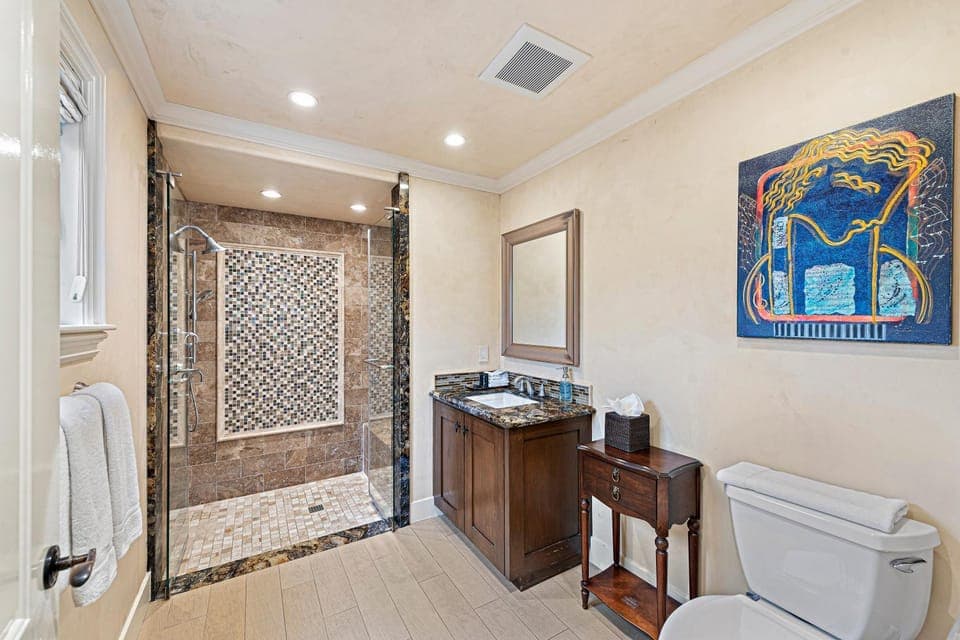 Shower, Bathroom, towels