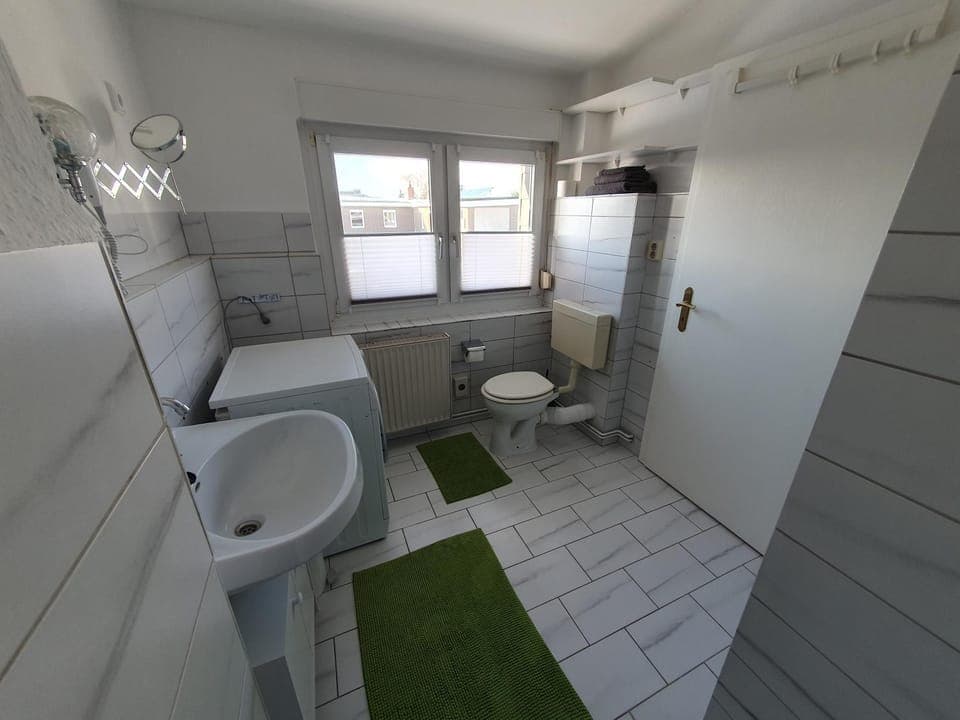 Shower, Toilet, Bathroom, washing machine