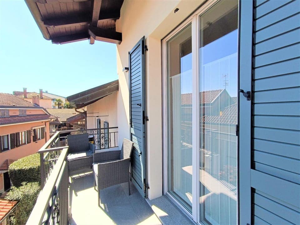 Property building, Day, View (from property/room), Balcony/Terrace