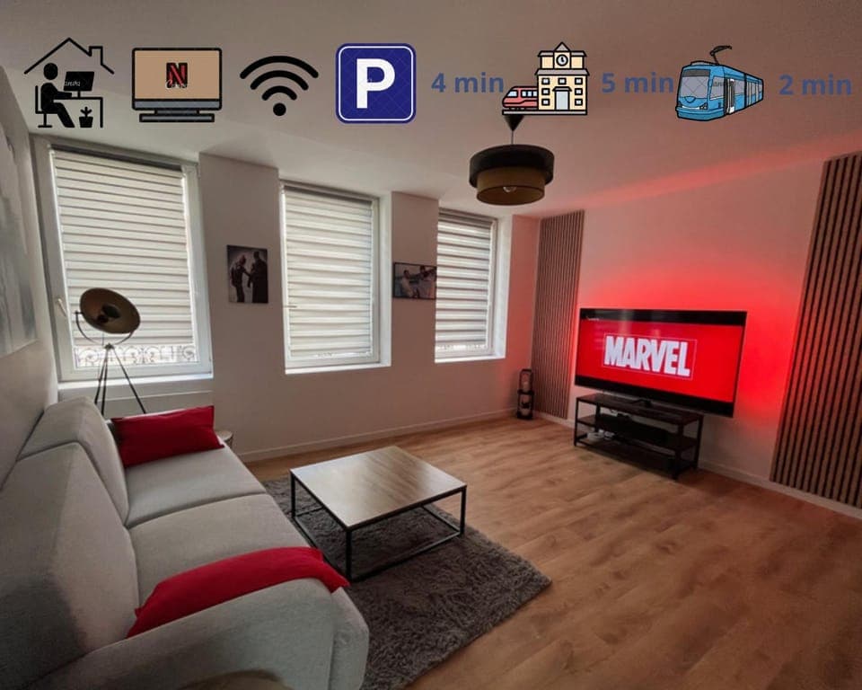 Communal lounge/ TV room