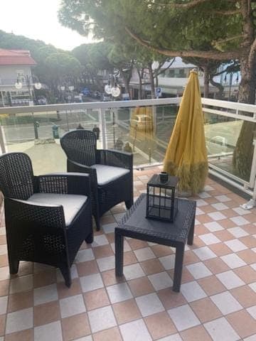 Property building, Day, View (from property/room), Balcony/Terrace