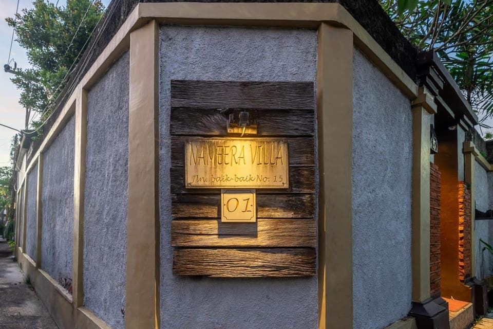 Property logo or sign