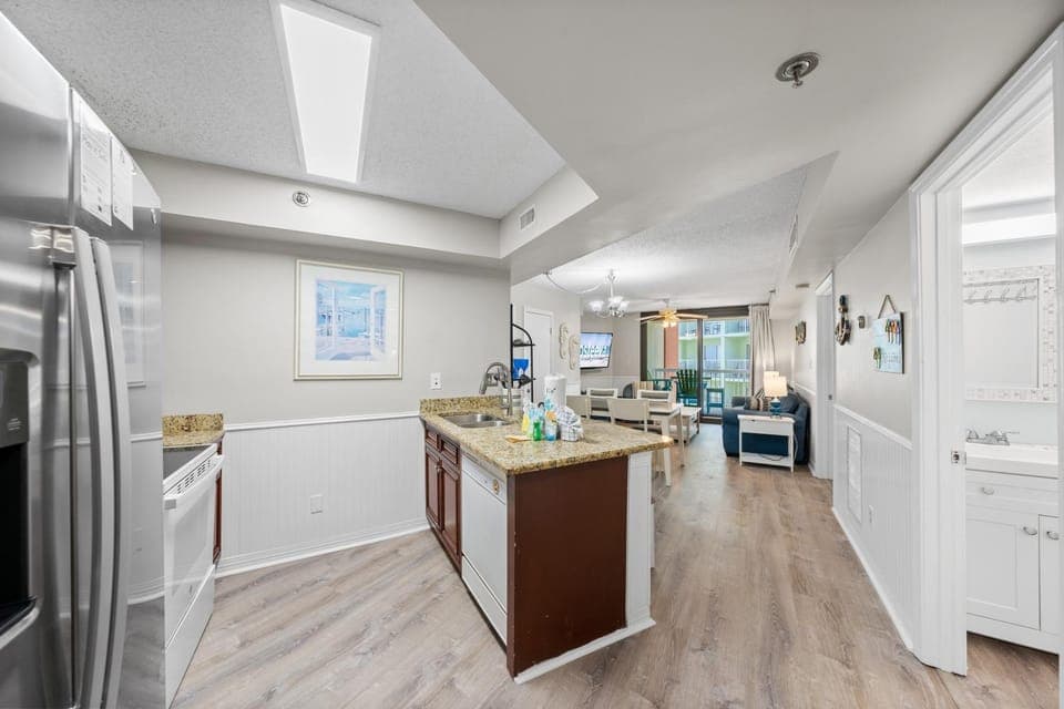 Kitchen or kitchenette