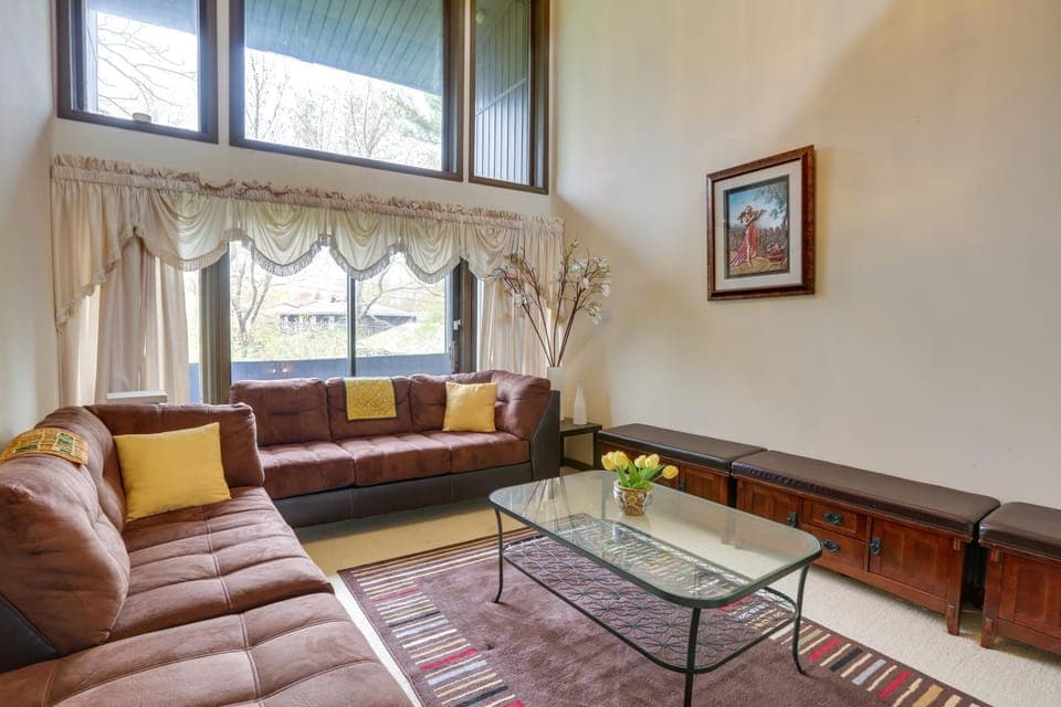 Frankfort Home w/ 3 Balconies - 3 Mi to Downtown House in Frankfort