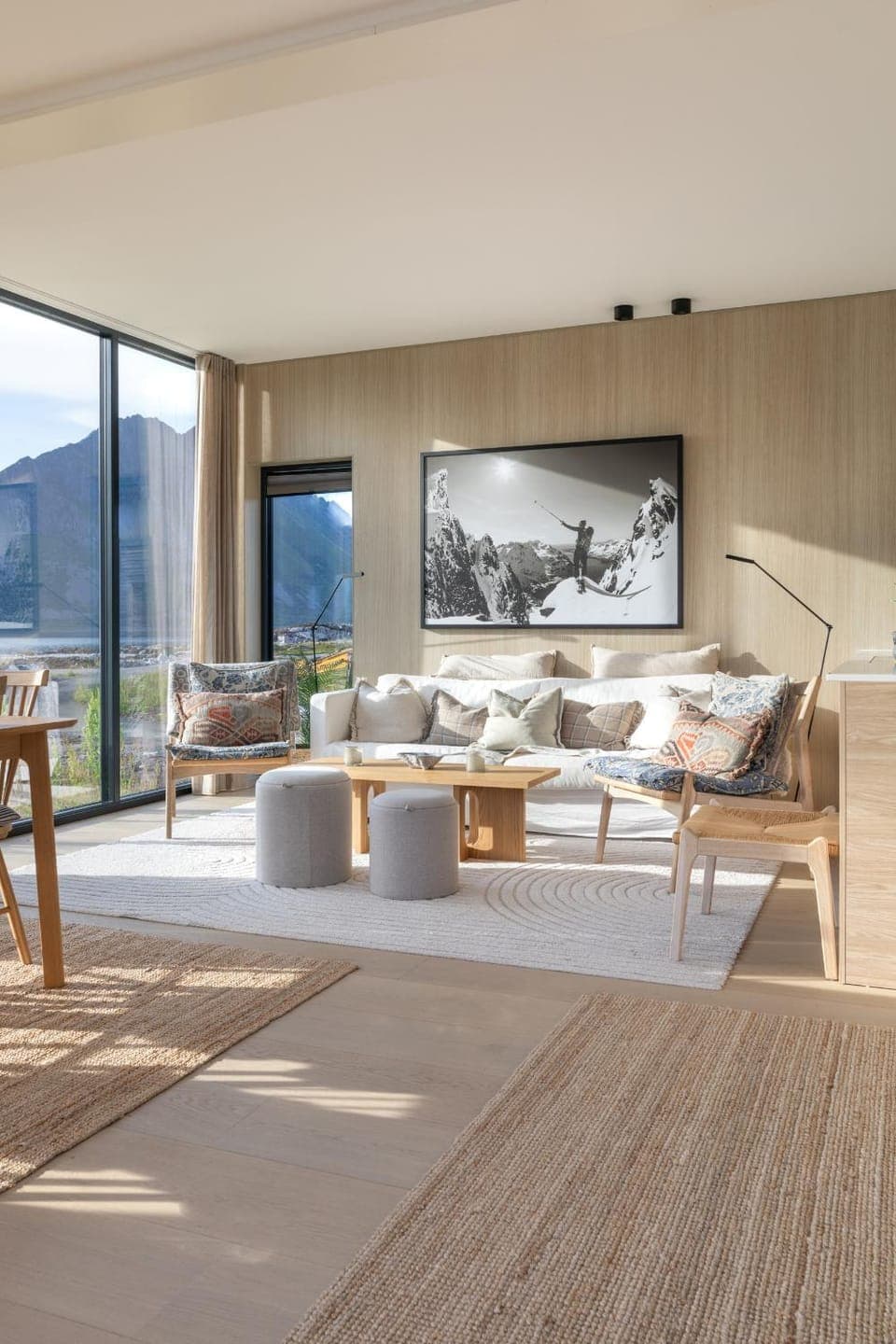 Communal lounge/ TV room, Living room