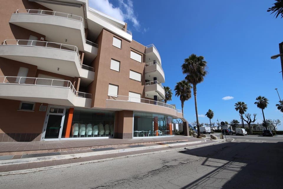 Property building, Neighbourhood, City view, Street view