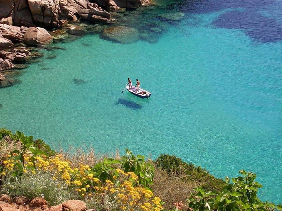 Nearby landmark, Summer, Location