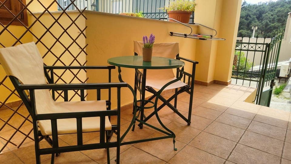 Patio, Day, View (from property/room), Balcony/Terrace