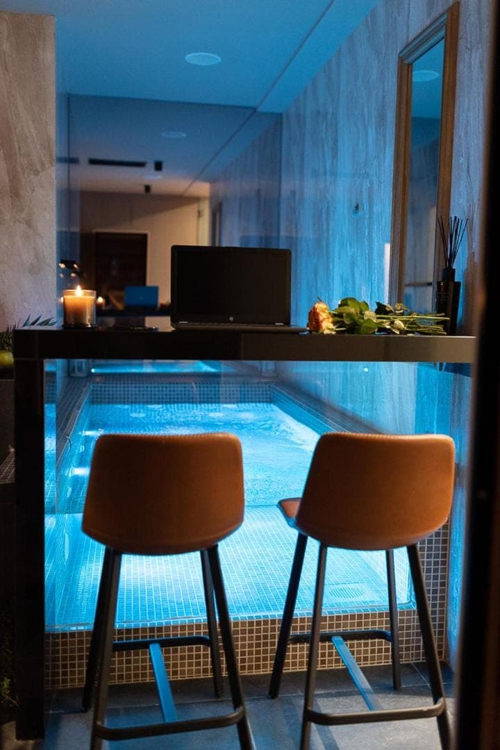 Hot Spring Bath, Hot Tub, Spa and wellness centre/facilities