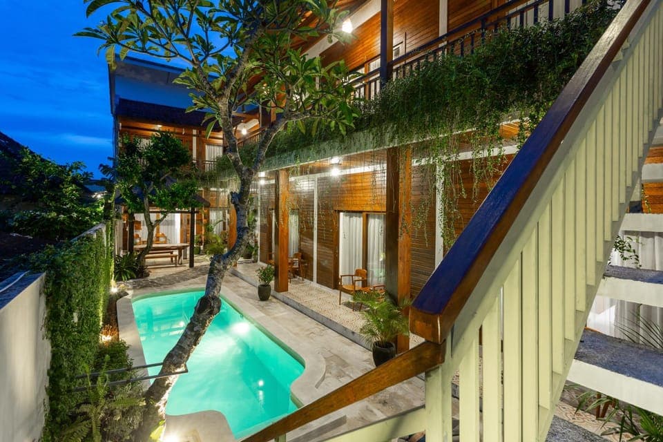 Property building, Swimming pool