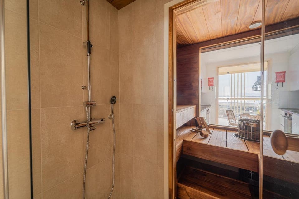 Sauna, Bathroom