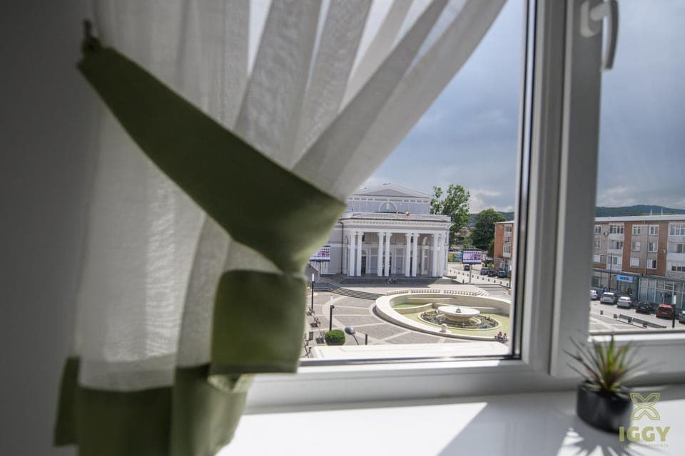 City view, City view