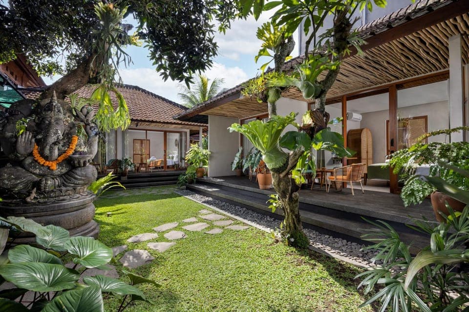 Property building, Garden