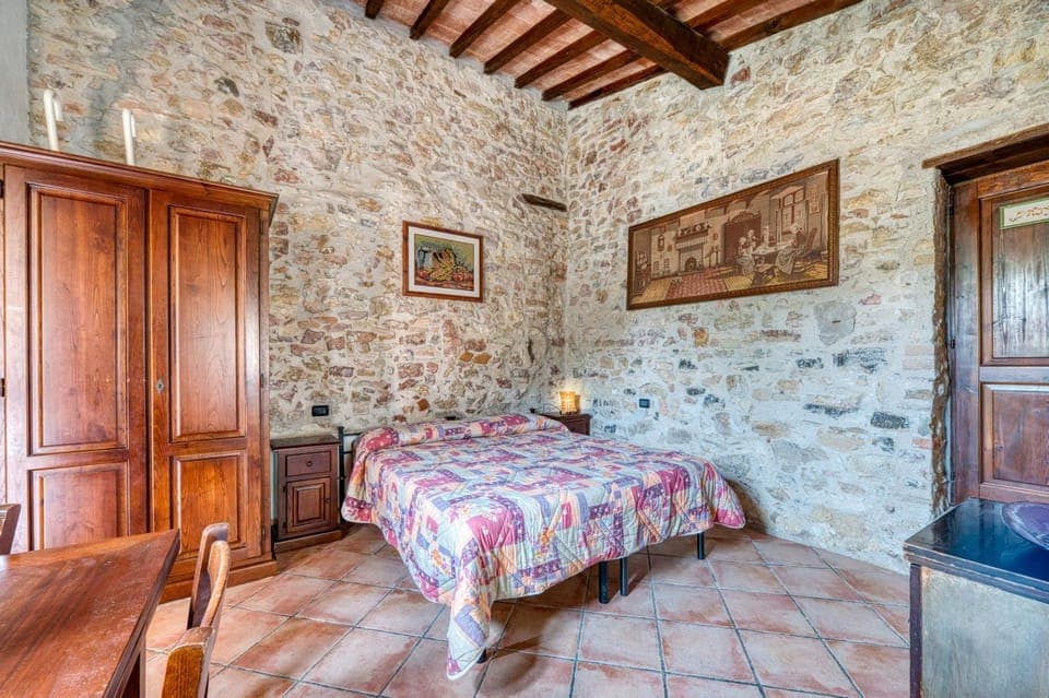 Property building, Living room, Bedroom