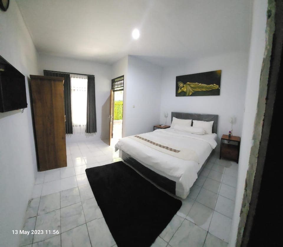 Property building, Photo of the whole room, towels