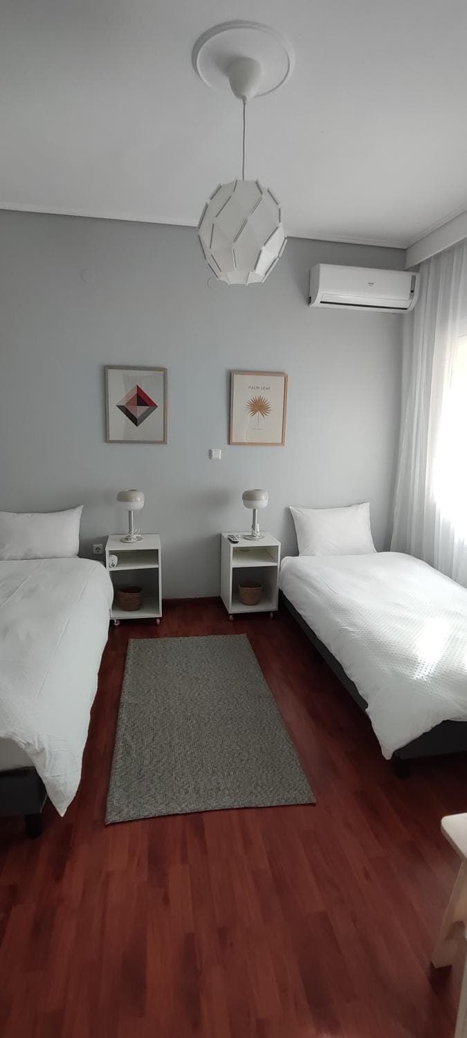 Bedroom, air conditioner