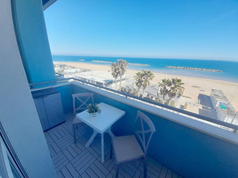 View (from property/room), Balcony/Terrace, Sea view