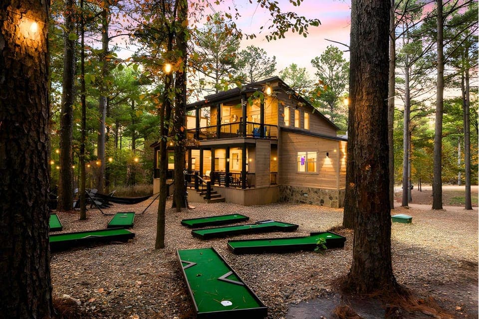 Natural landscape, Garden, Golfcourse, Minigolf, Garden view