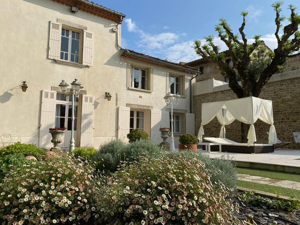 Property building, Spring, Garden, Garden view