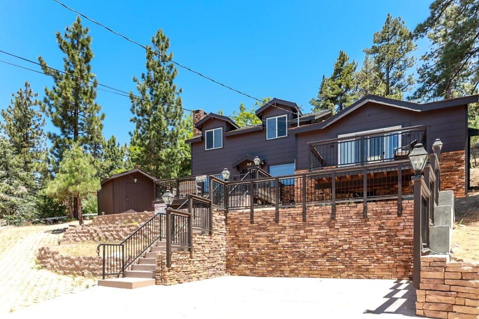 Circle Views by Big Bear Vacations Walk To Lake Boulder Bay Chalet Chalet in Big Bear