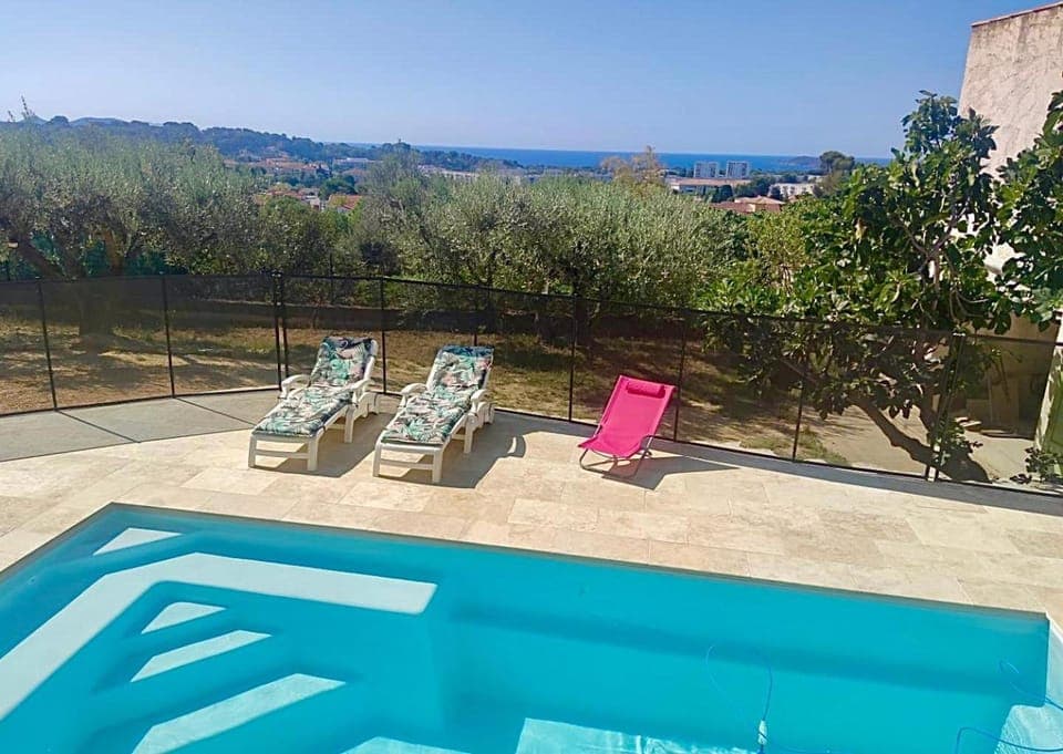 Pool view, Sea view, sunbed