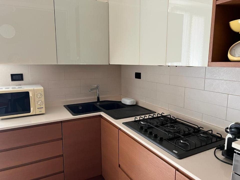 Coffee/tea facilities, Kitchen or kitchenette, minibar, stove