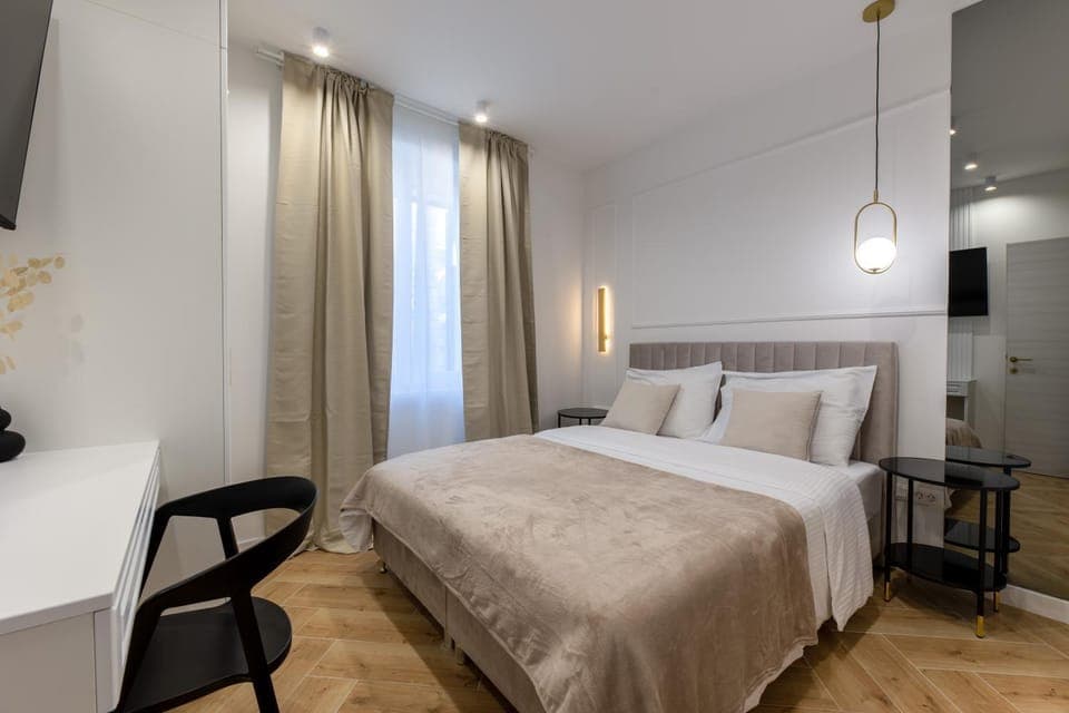 Bed, Photo of the whole room