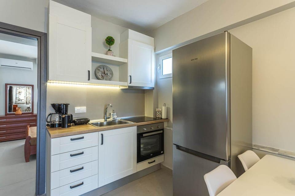 Kitchen or kitchenette, stove