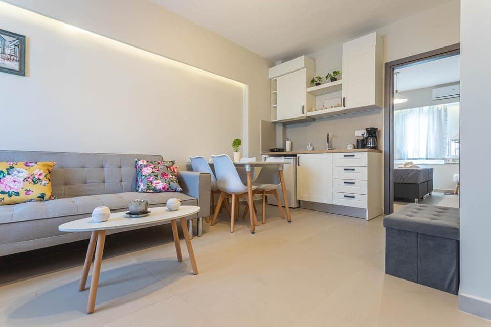 Property building, Living room, Seating area, Dining area