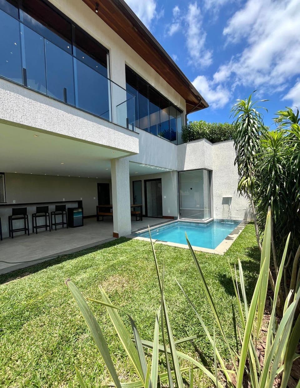 Spring, Day, Garden, Garden view, Pool view, Swimming pool