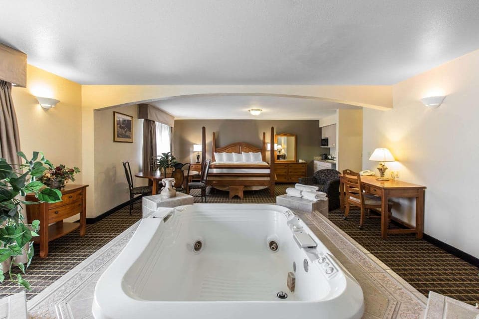 Suite room