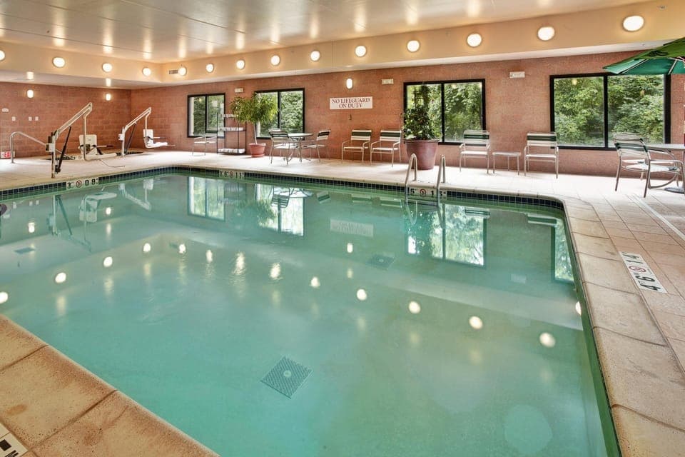 Swimming pool