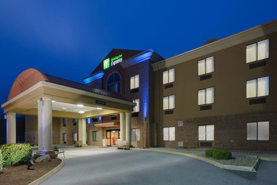 Holiday Inn Express Charles Town By IHG Hotel in Shenandoah Valley