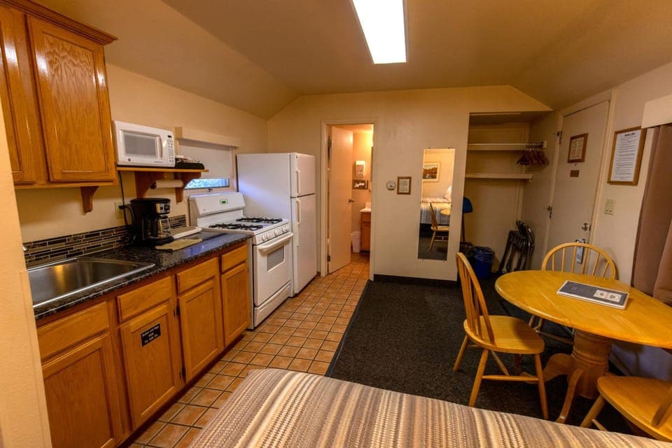 Woodland Motel Motel in Salida
