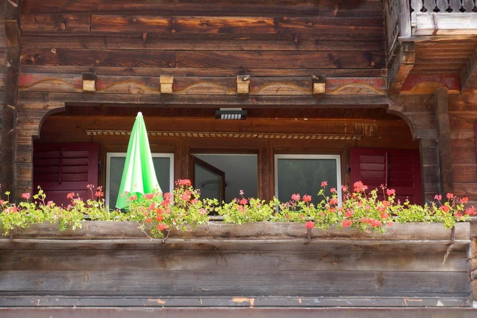 L'ANGOLO DEI SAPORI Hostel in Canton of Grisons