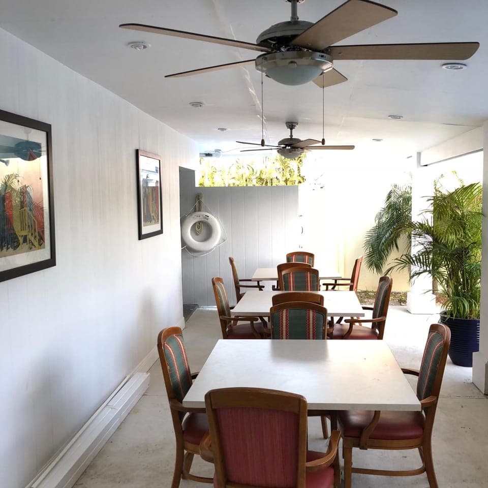 Colony Club Inn & Suites Hotel in Nassau
