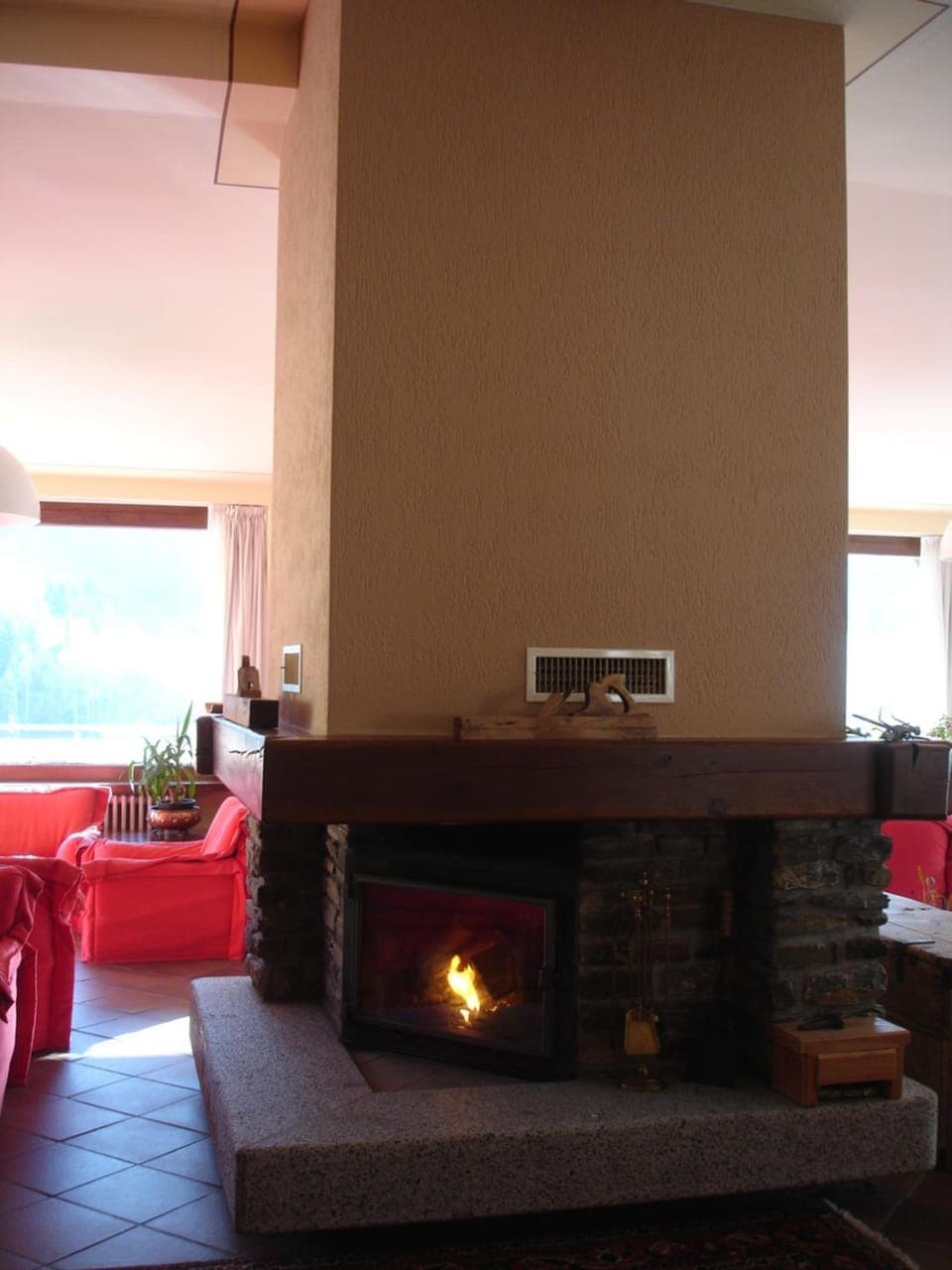 Shared lounge/TV area
